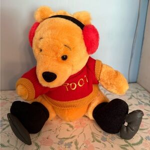 🧸 Vintage Disney Winnie the Pooh Plush – Winter Outfit 🎧🧣